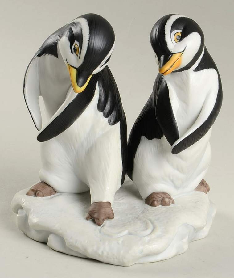 Penguins Wuv - No Box by Franklin Mint-1