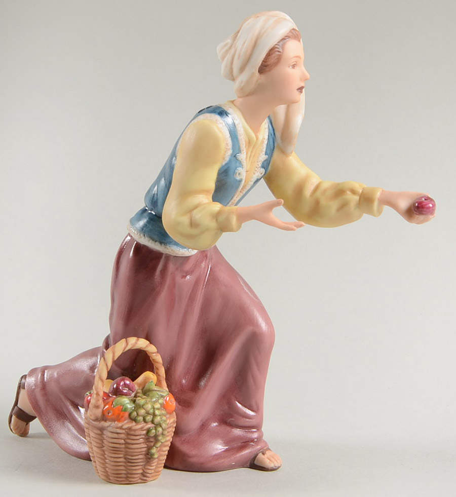 The Nativity Townswoman - Boxed by Franklin Mint-1