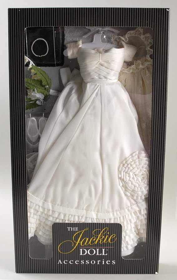Jackie Doll (Vinyl) Wedding Ensemble - No Box by Franklin Mint-1
