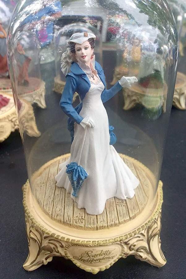 Gone with the Wind Scarlett's Independence - No Box by Franklin Mint-1