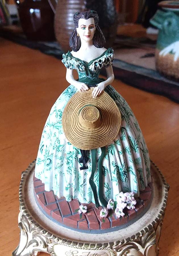 Gone with the Wind Scarlett's Flirtations - No Box by Franklin Mint-1