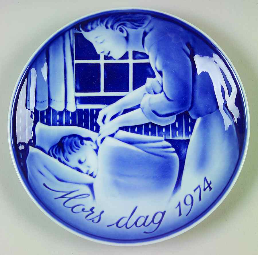 Mother's Day Plate Sweet Dreams - Boxed by Georg Jensen (Denmark)-1