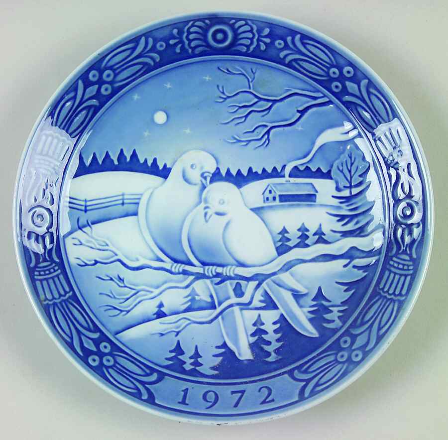 Christmas Plate Christmas Doves - With Box by Georg Jensen (Denmark)-1
