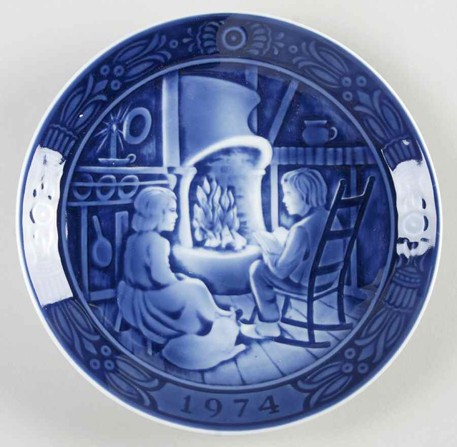 Christmas Plate Christmas Story - Boxed by Georg Jensen (Denmark)-1