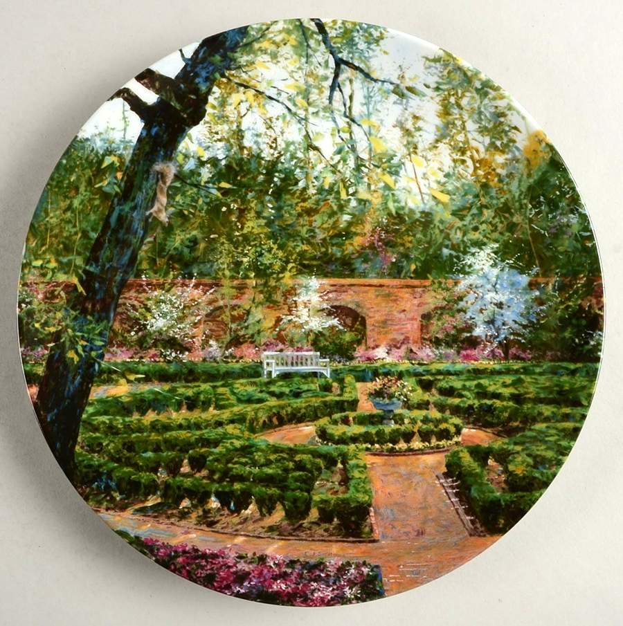 Romantic Gardens The Colonial Garden - Boxed by WS George-1