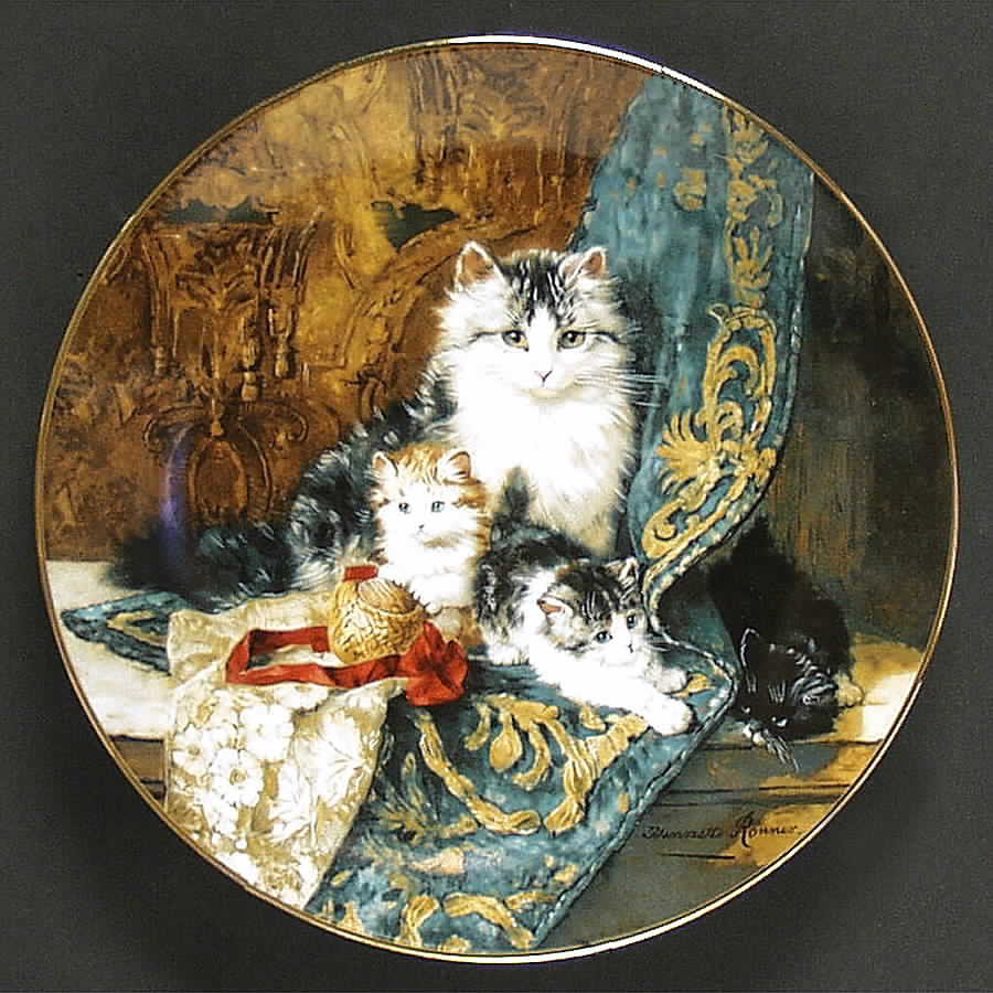 Victorian Cat  Perfectly Poised - Boxed by WS George-1