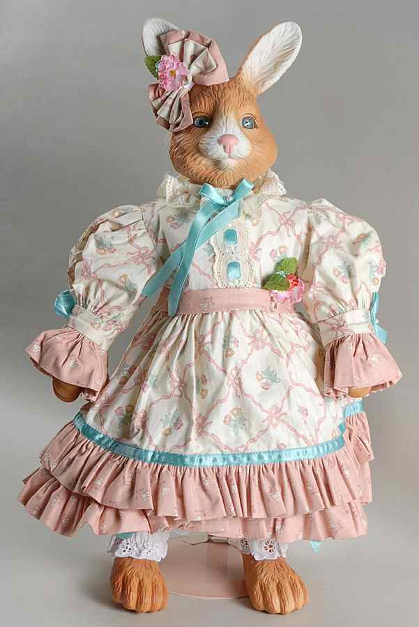 Victoria Ashlea Originals Tulip-Musical - No Box by Goebel-1