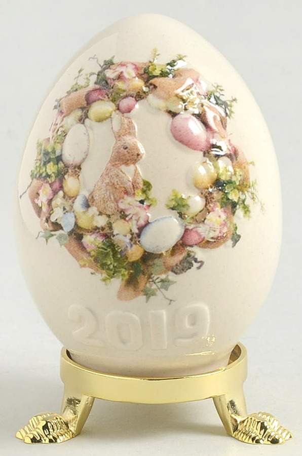 Goebel Easter Egg Bunny With Egg Wreath - Boxed by Goebel-1