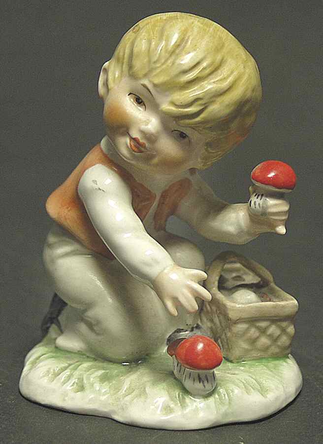 Kinderland 2 Picking Mushrooms - Boxed by Goebel-1