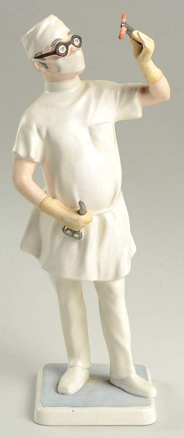 Craftsman Surgeon - Boxed by Goebel-1