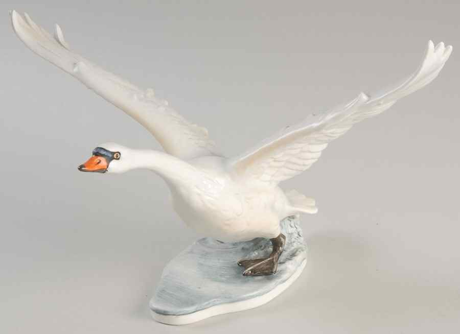 Bird Figurines Mute Swan - Boxed by Goebel-1