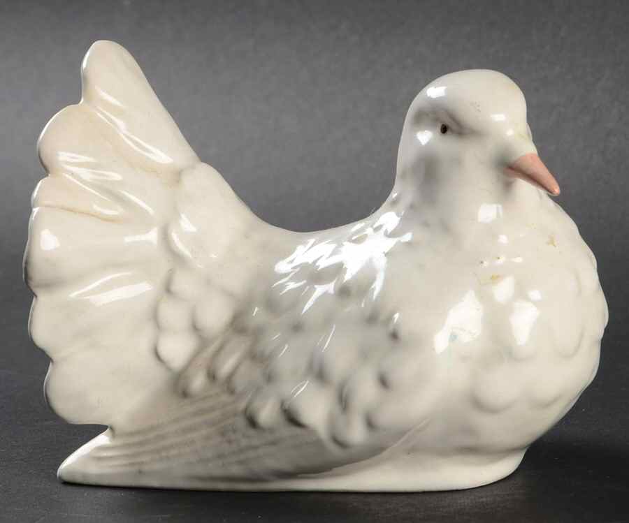 Bird Figurines Dove-Head Turned - With Box Bx389 by Goebel-1