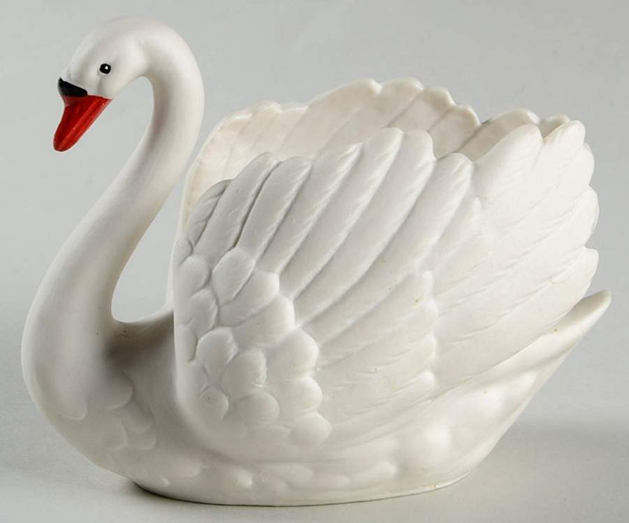 Bird Figurines Swan-Red Beak/Matte - No Box by Goebel-1