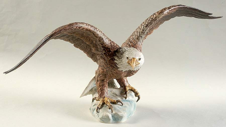 Bird Figurines Eagle-Wings Out - No Box by Goebel-1
