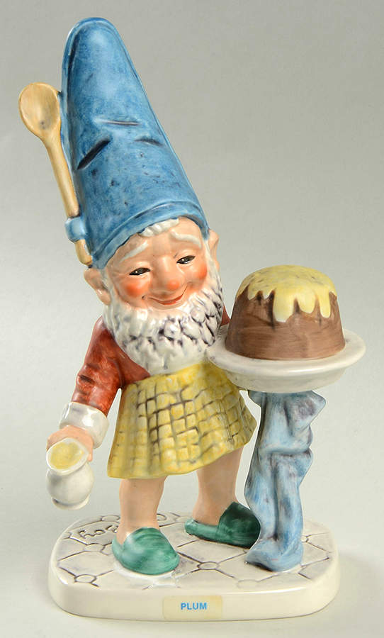 Co Boys Plum The Pastry Chef - No Box by Goebel-1