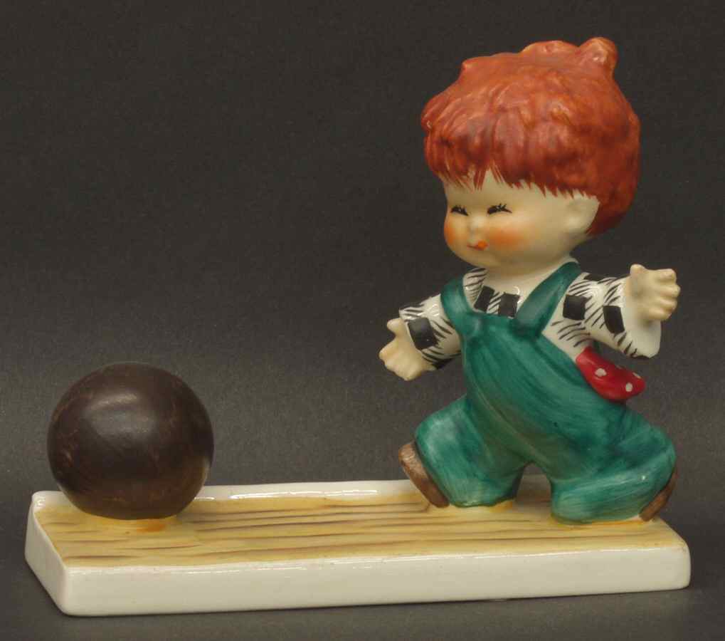 Red Heads Strike - With Box by Goebel-1