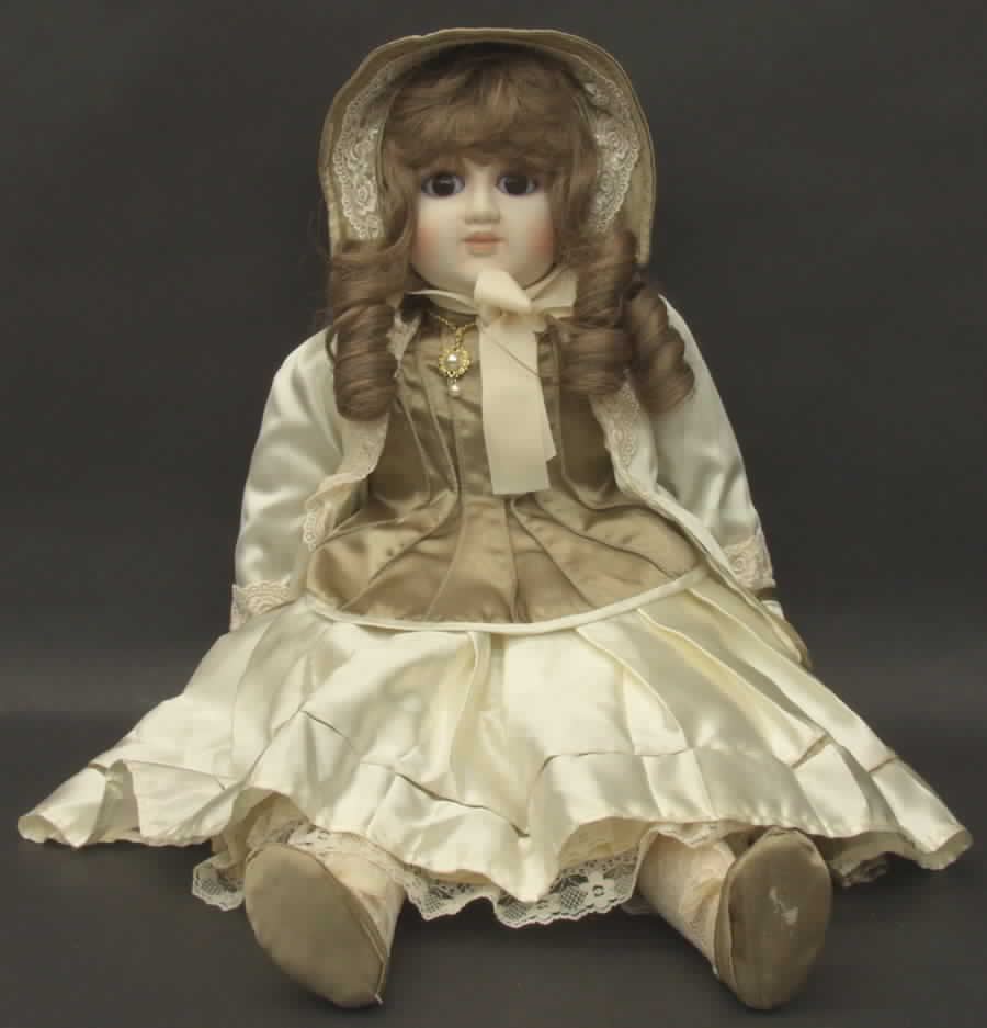 Gorham Dolls Melanie - Boxed by Gorham-1