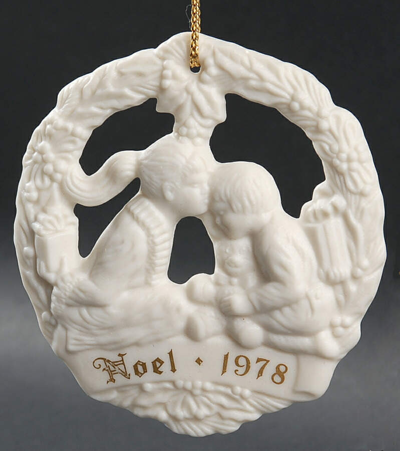 Joys of Christmas Medallions Christmas Kiss - Boxed by Gorham-1
