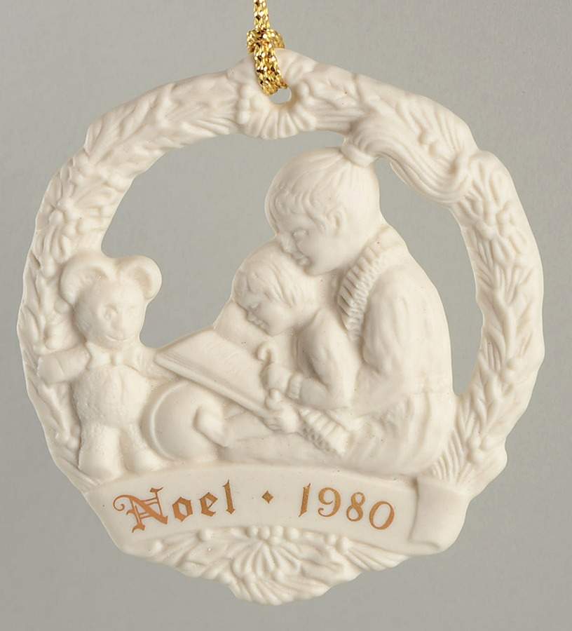 Joys of Christmas Medallions Christmas Story - Boxed by Gorham-1