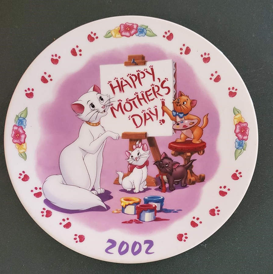 Disney Mother's Day Plates For The Purr-Fect Mom - Boxed by Grolier-1
