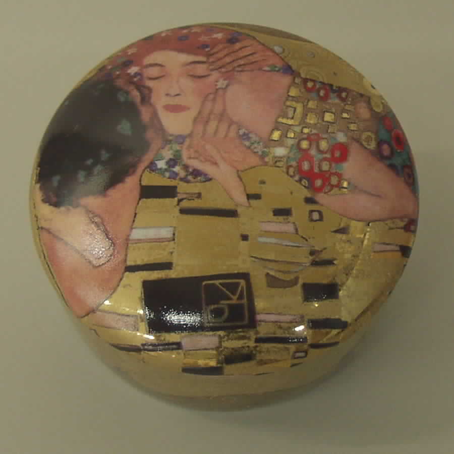 Artis Orbis-Klimt The Kiss-Box-Medium - No Box by Goebel-1