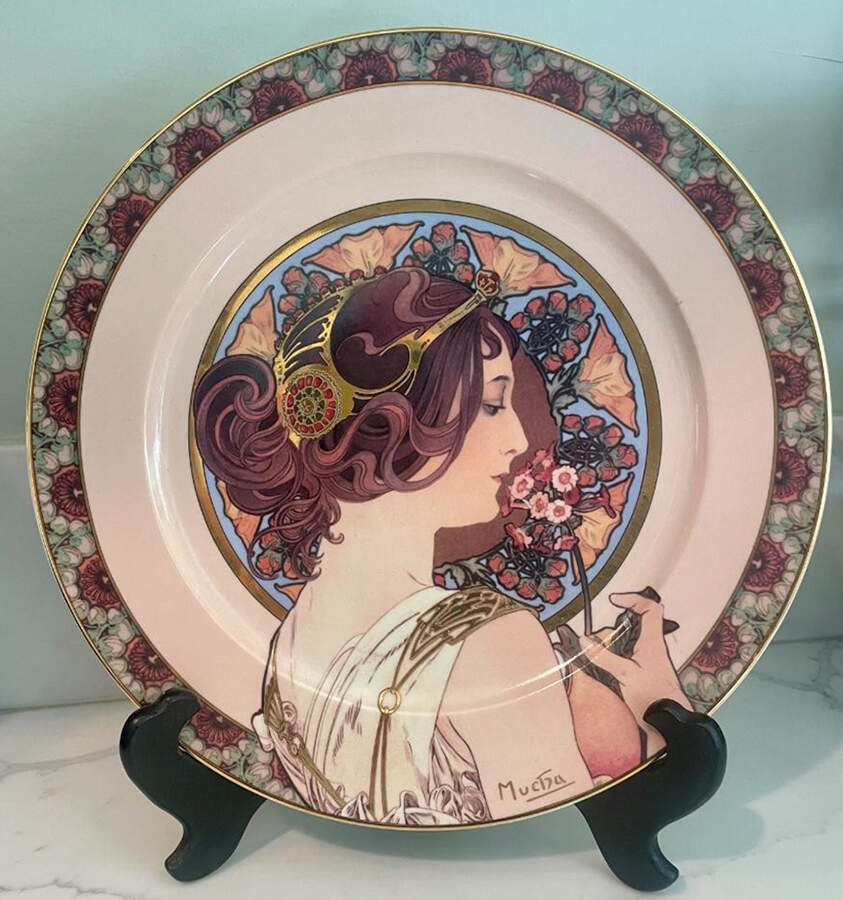 Artis Orbis- Alphonse Mucha Lady With Primrose-1899 Plate - Boxed by Goebel-1