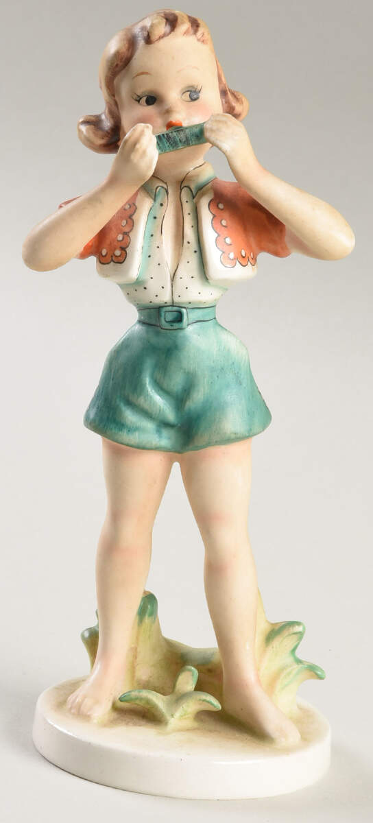 Nasha Figurines Girl W/ Harmonica - Boxed by Goebel-1