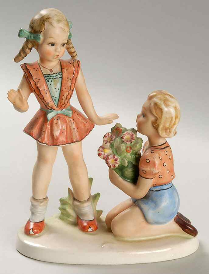 Nasha Figurines Boy Giving Girl Flowers - Boxed by Goebel-1