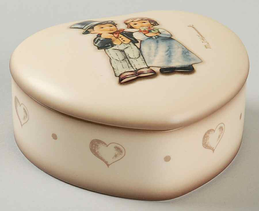 Hummel Boxes Dearly Beloved-Heart - No Box by Goebel-1