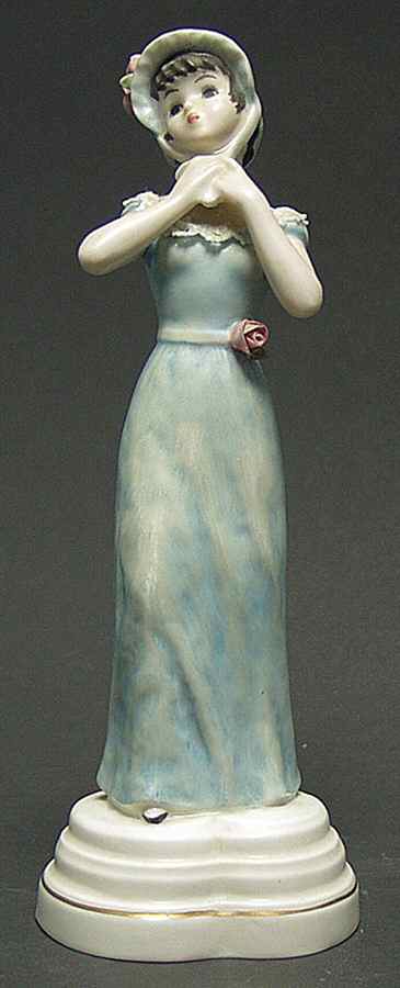 Huldah Figurines Huldah 740 - Boxed by Goebel-1