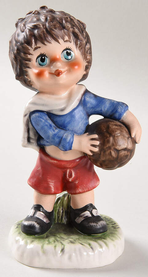 Les Petits Soccer Player - Boxed by Goebel-1