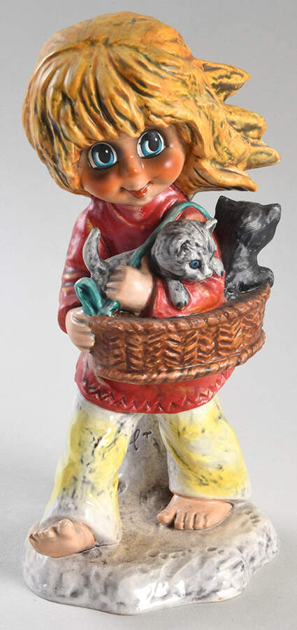 Les Petits Kitten's Mother - No Box by Goebel-1