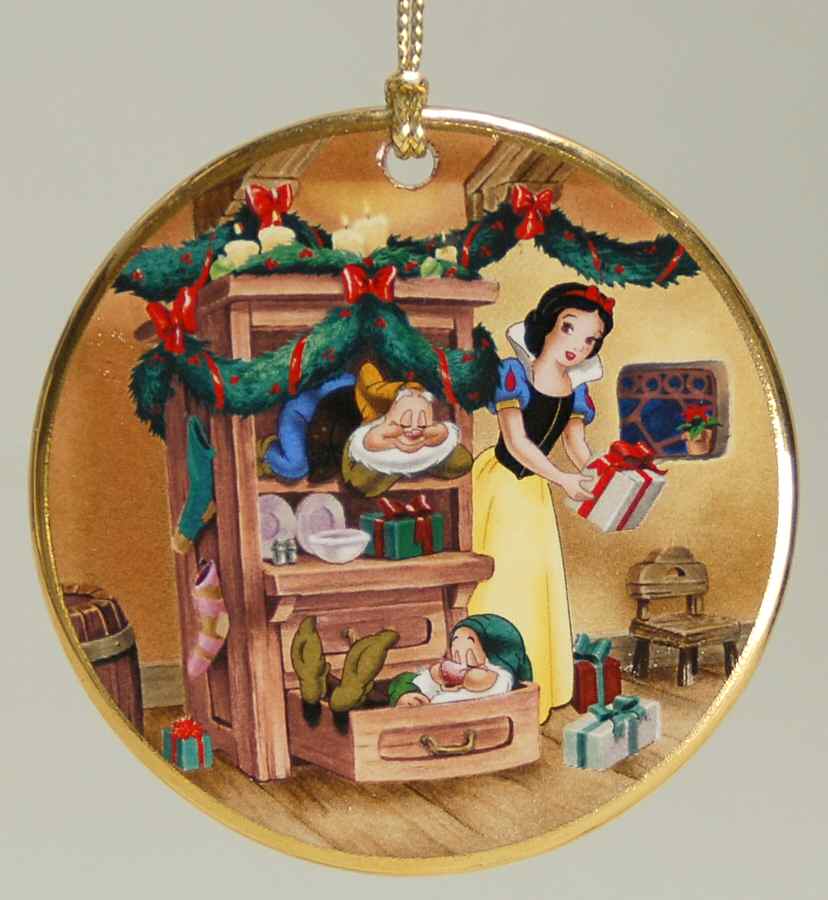 Tis the Season Snow White - No Box by Grolier-1