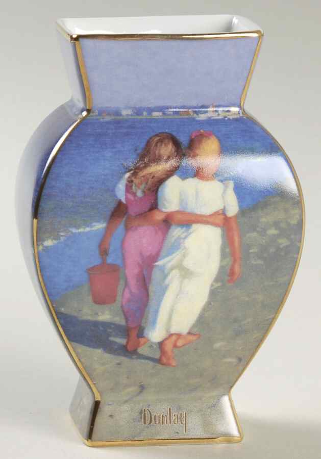 Artis Orbis-Dunlay Best Friends-Vase - Boxed by Goebel-1