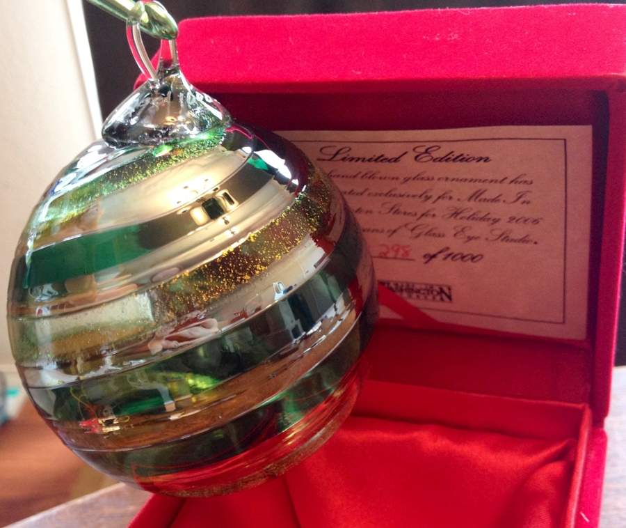 Annual Exclusive Ornament 2006 - Boxed by Glass Eye Studio-1