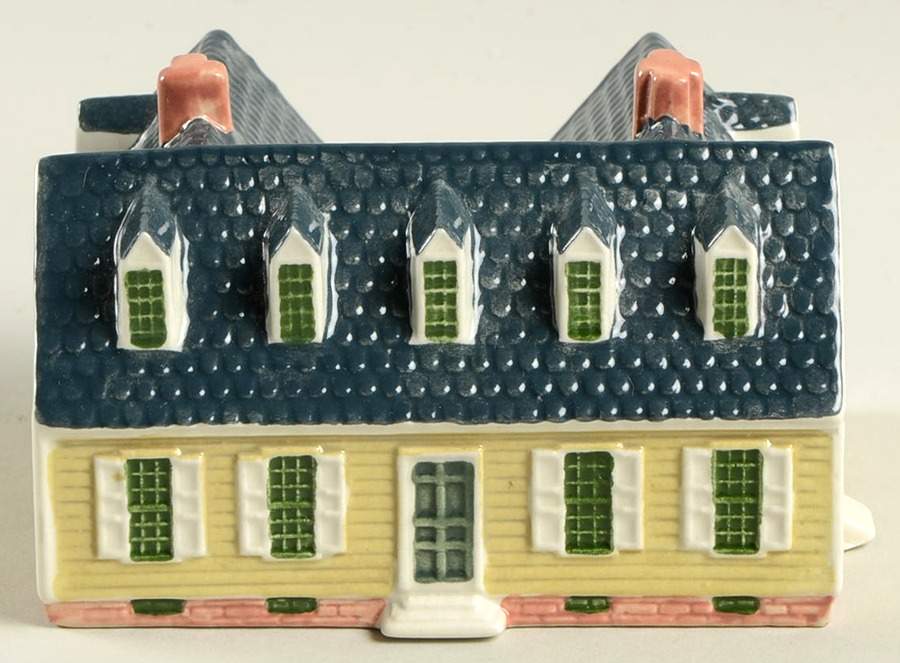 Williamsburg Brush-Everard House - No Box by Royal Goedewaagen-1