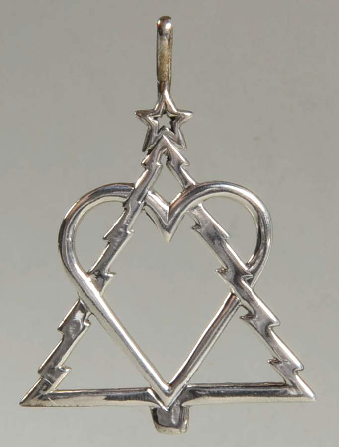 Hand & Hammer Christmas Ornament Heart Tree - With Box by Hand & Hammer-1
