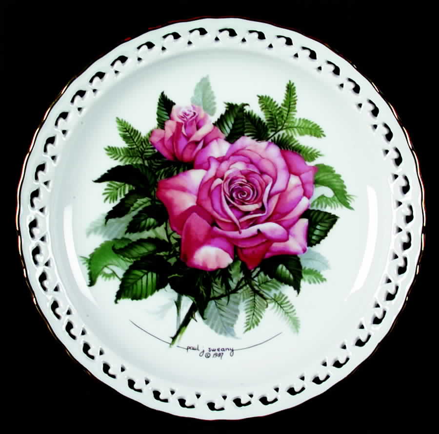 American Rose Garden American Heritage - Boxed by Hamilton Collection-1