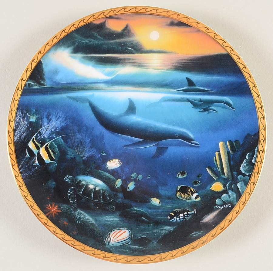 Great Mammals of Sea Dolphin Paradise - Boxed by Hamilton Collection-1