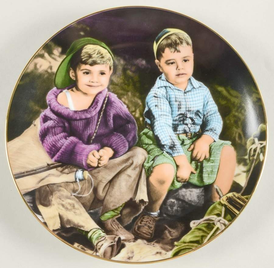 Little Rascals Roughin' It - Boxed by Hamilton Collection-1