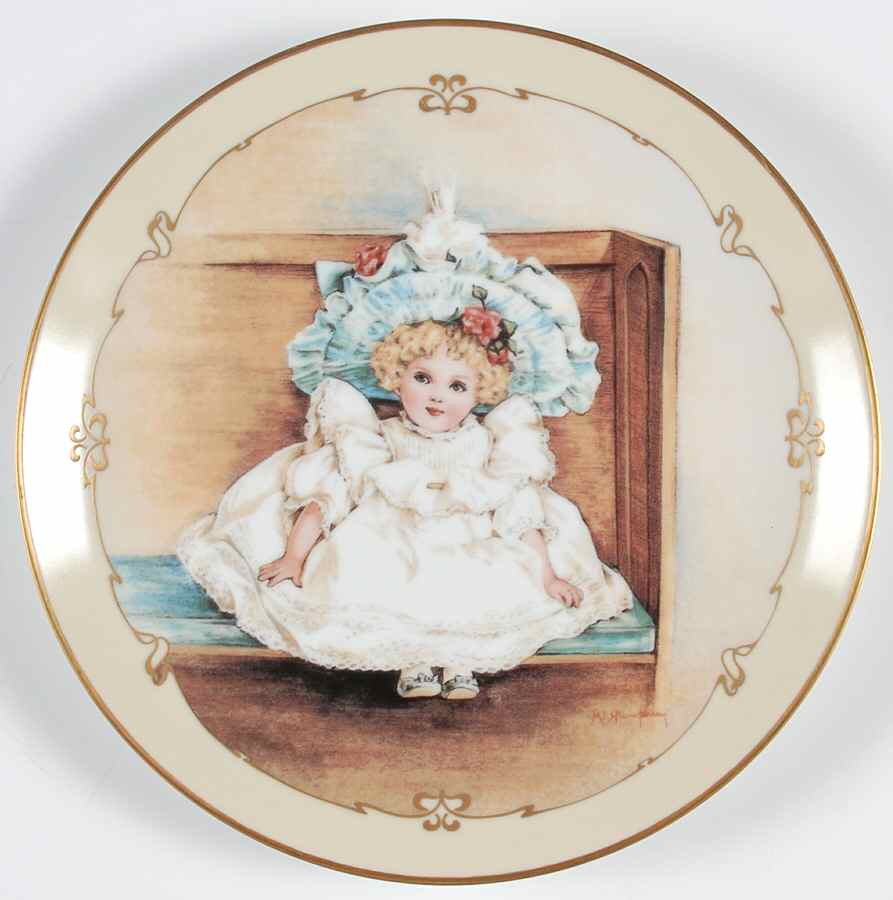 Little Ladies Sarah - Boxed by Hamilton Collection-1