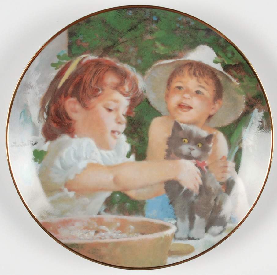 Summer Days of Childhood Kitty's Bathtime - Boxed by Hamilton Collection-1