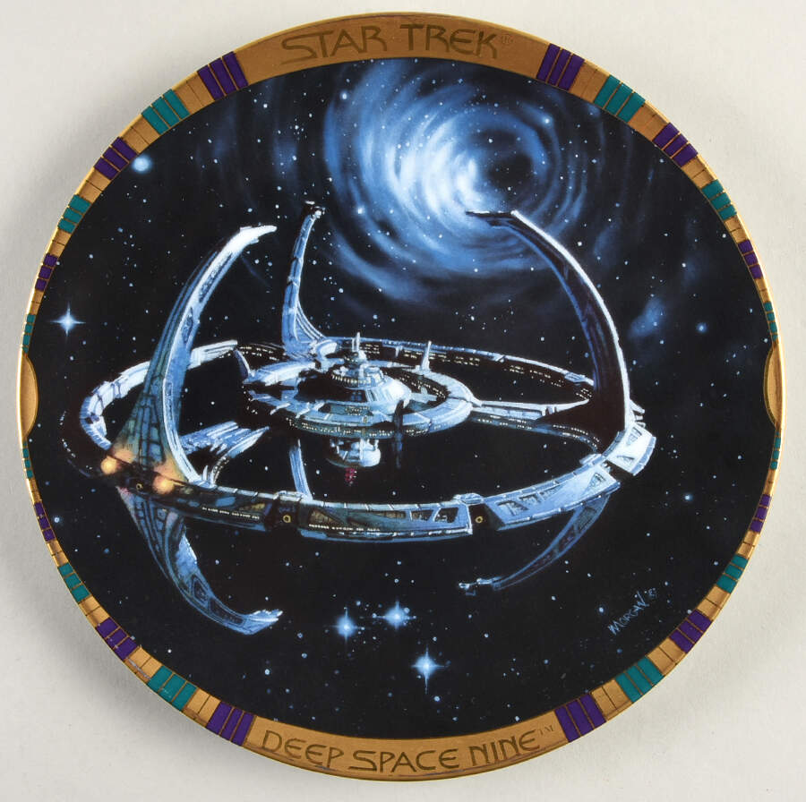 Deep Space Nine Space Station - No Box by Hamilton Collection-1