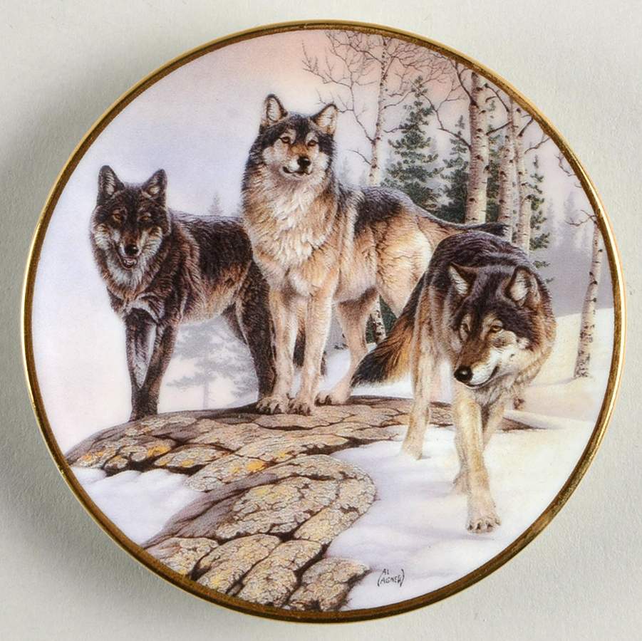 Year of the Wolf-Mini Lord Of The Tundra - No Box by Hamilton Collection-1