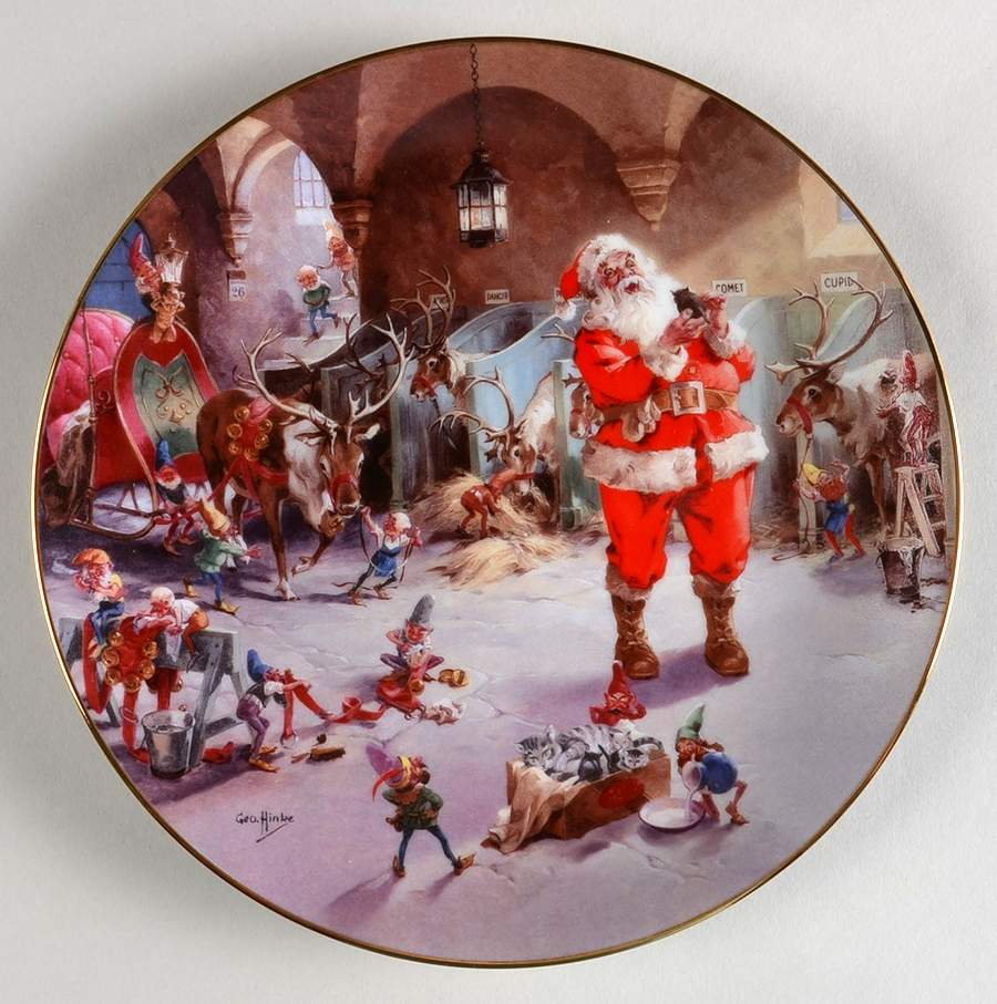 Classic American Santa The Reindeer's Stable - Boxed by Hamilton Collection-1