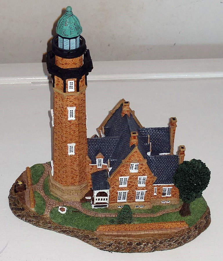 Great Lakes Region Cleveland, Oh - Boxed by Harbour Lights-1