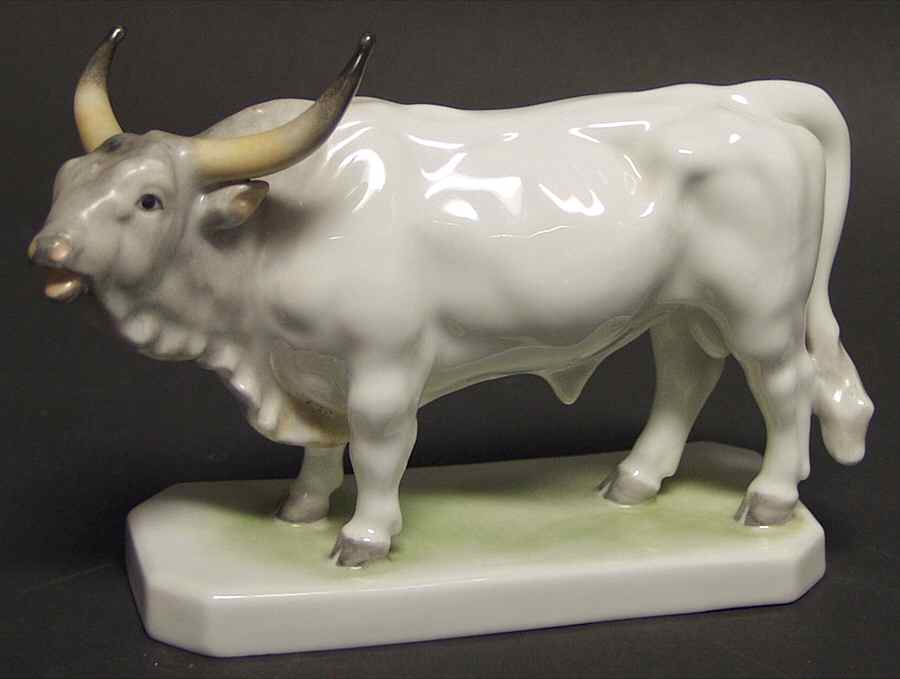 Cattle (Bovine) Bull-Natural - No Box by Herend-1