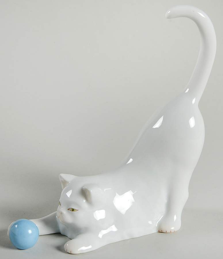 Cats Cat With Ball-Natural - No Box by Herend-1