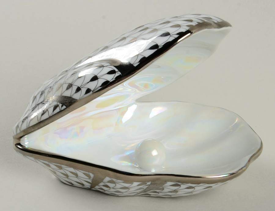 Shells Oyster With Pearl-Platinum - No Box by Herend-1