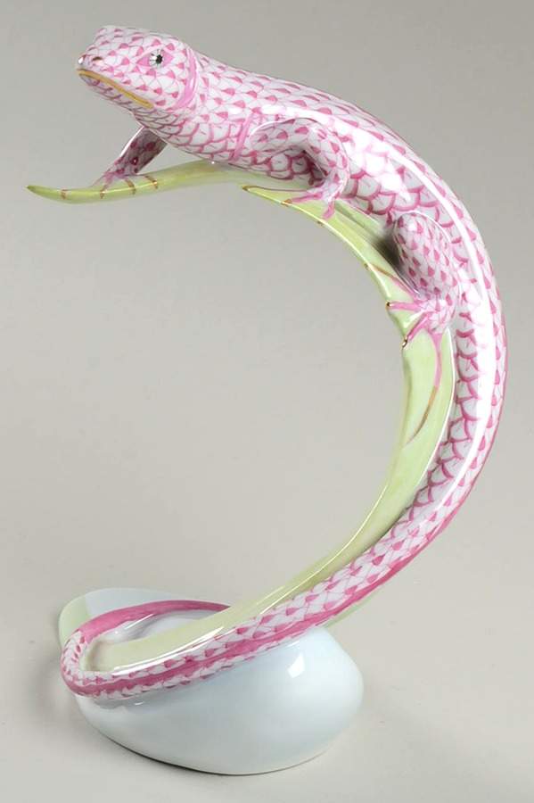 Reptiles-Snakes Lizard On Leaf-Raspberry - No Box by Herend-1
